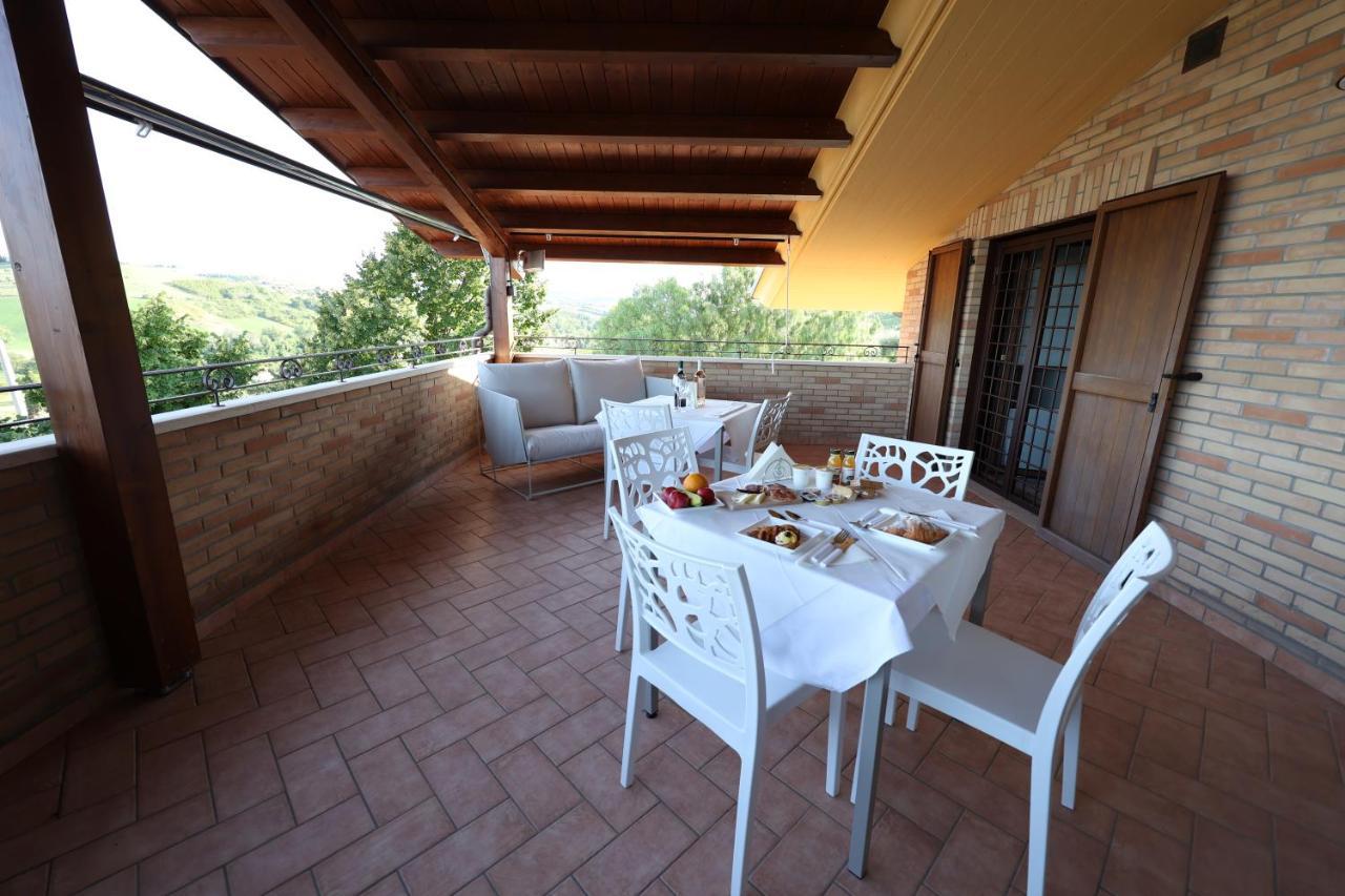 Bed And Breakfast A Casa Di Valerio Poggio Morello 外观 照片