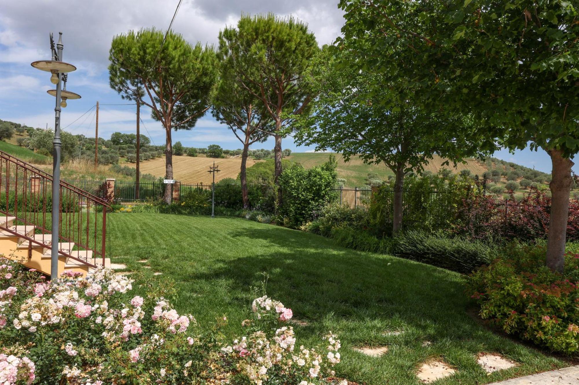 Bed And Breakfast A Casa Di Valerio Poggio Morello 外观 照片