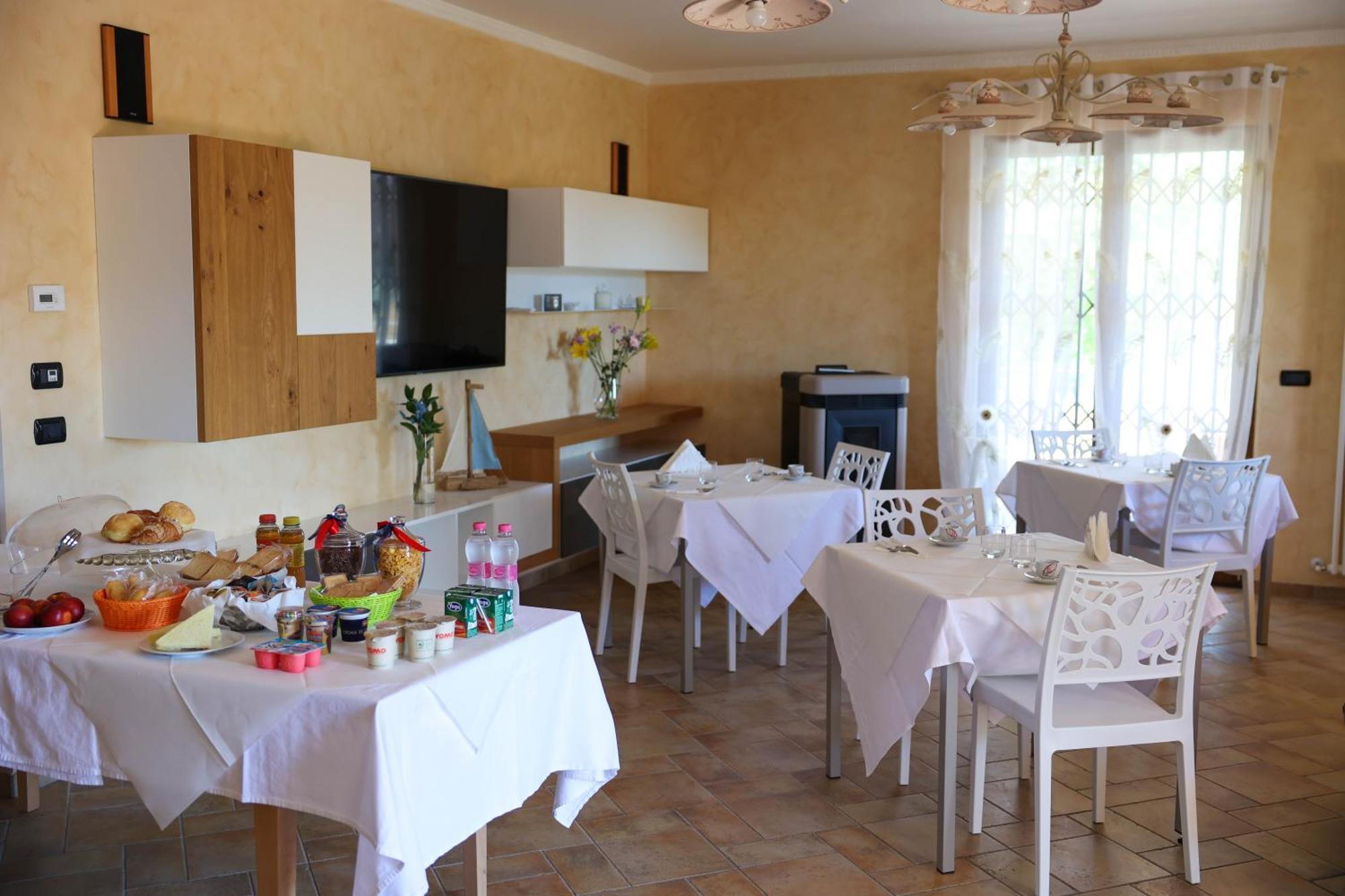 Bed And Breakfast A Casa Di Valerio Poggio Morello 外观 照片